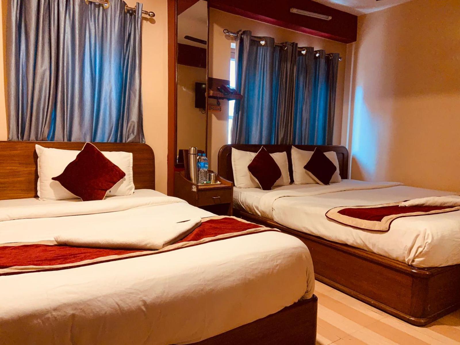 Shiva Shankar Hotel Pashupatināth Esterno foto